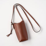 LOEWE(ロエベ)スマホショルダー ゲートポケット<ブラウン>