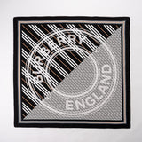 BURBERRY(バーバリー)スクエアスカーフ モンタージュプリント シルク <モノクローム>