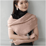 LOUIS VUITTON(ルイヴィトン)ショール モノグラム<ナチュラル>