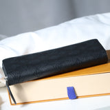 LOUIS VUIITON ルイヴィトン 長財布　マヒナ ジッピーウォレット