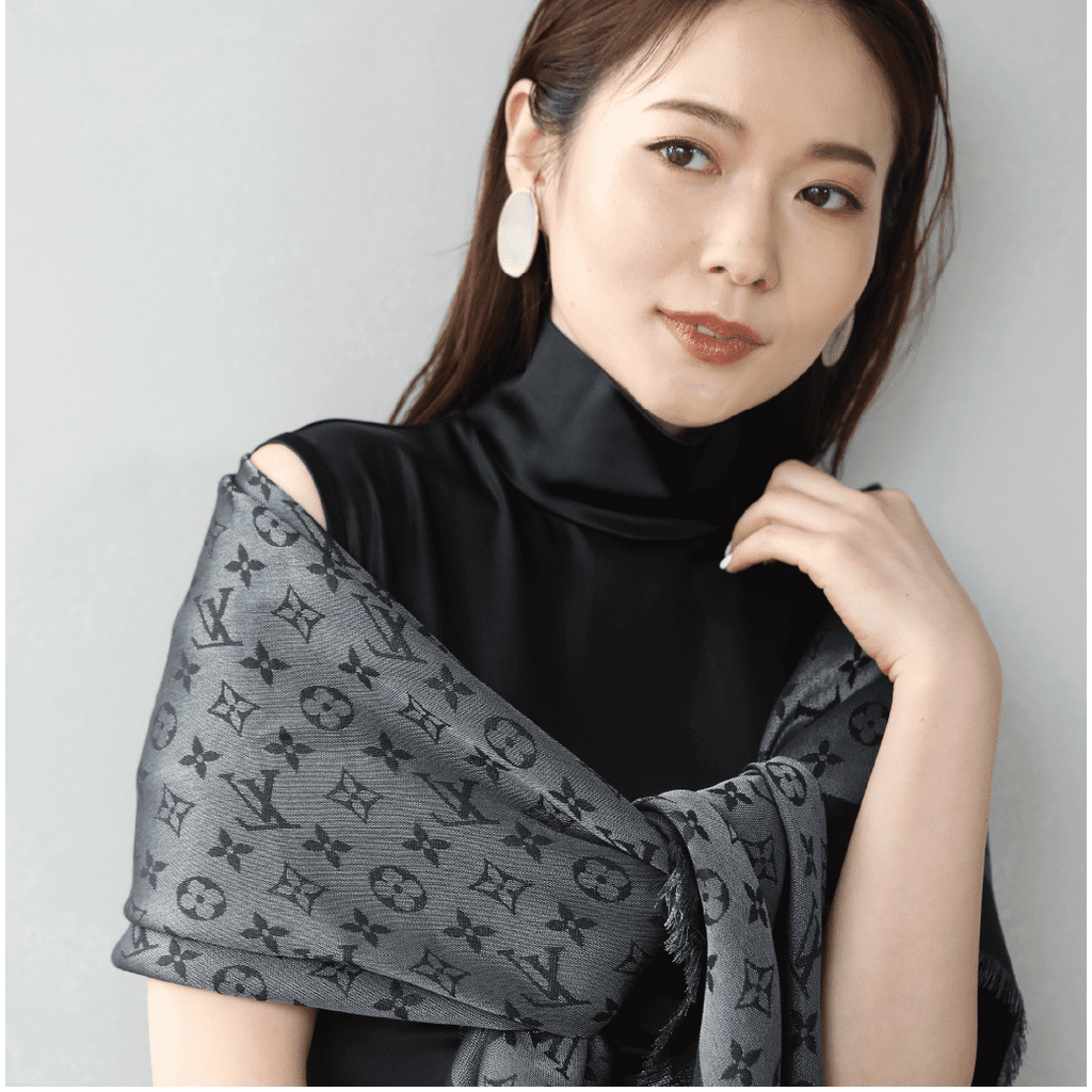 LUIS VUITTON ショールモノグラムシャイン <ノワール> LUIS VUITTON ショールモノグラムシャイン <ノワール>