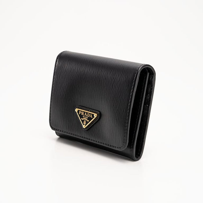 PRADA Triangle Vitello Move Wallet <Black>