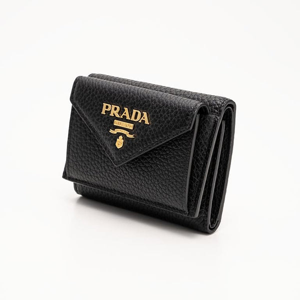 【美品】プラダ 三つ折り財布 ダイノ ゴールド金具 レザー ブラック NERO