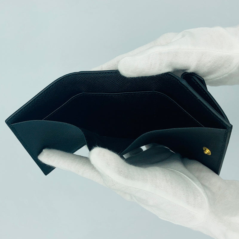 PRADA Triangle Saffiano Leather Wallet 1MH021 &lt;Black&gt;